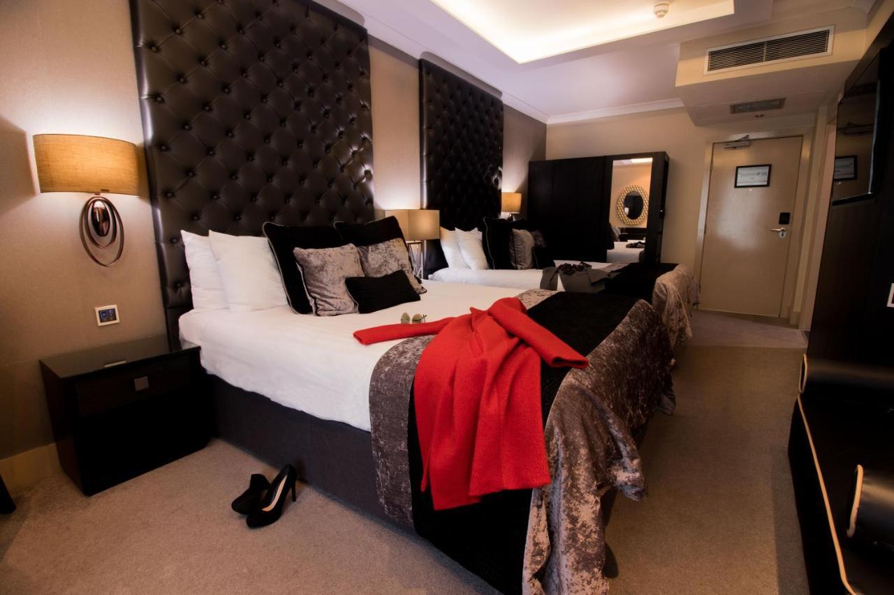 The Continental Hotel, Heathrow Хаунслоу Экстерьер фото
